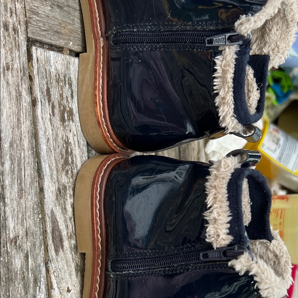Zara Glossy Navy Kids Boots with Tan Sole - Picture 4 of 7